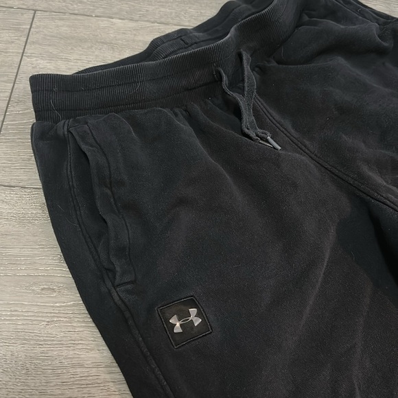Under Armour Black Joggers men’s size medium - Picture 1 of 8